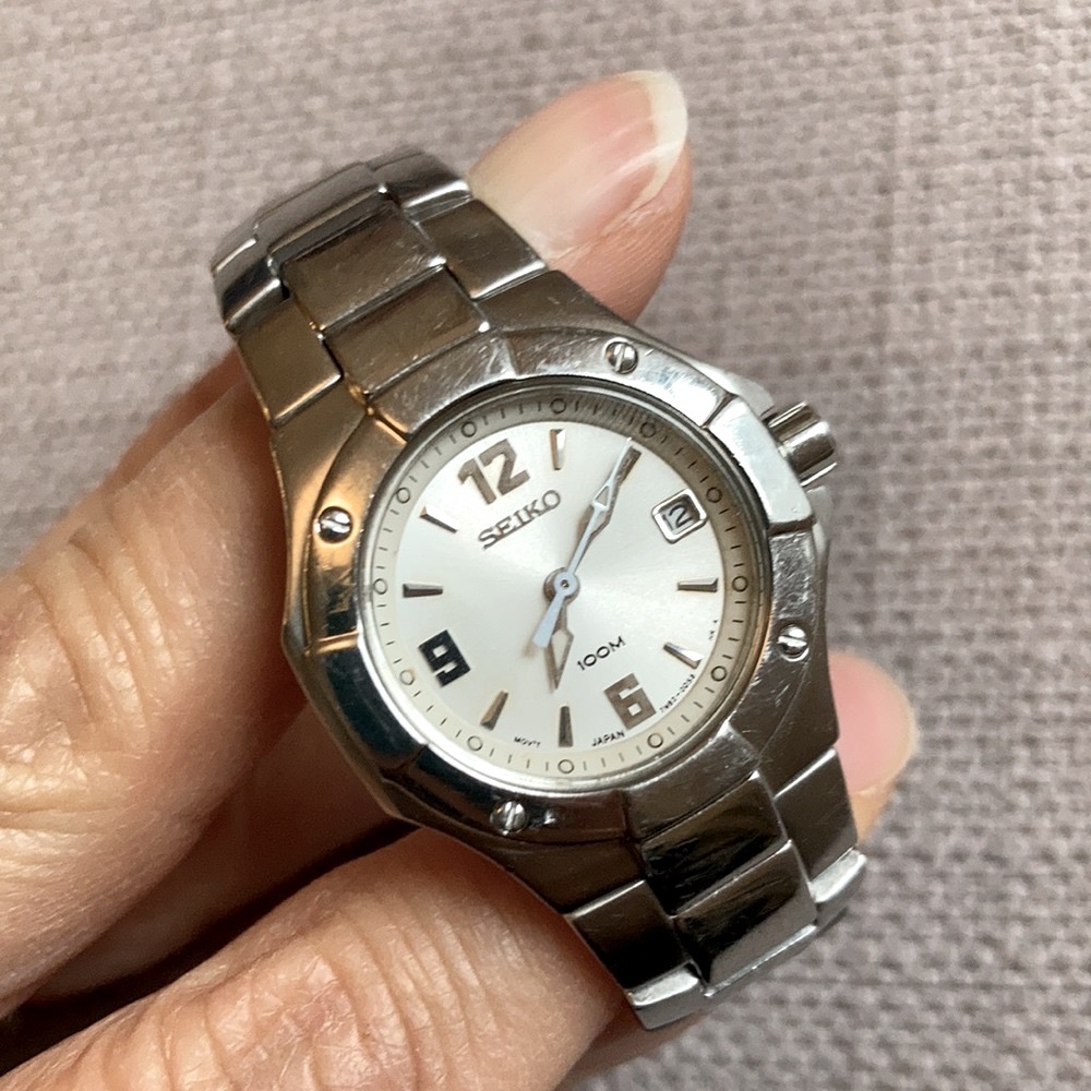 Vintage Seiko women’s watch